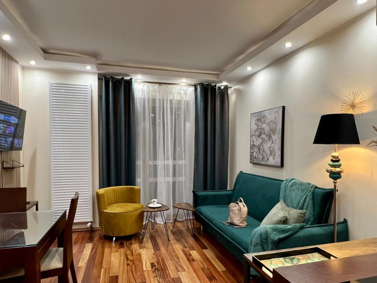 바르샤바 Platinum Tower Green Star Apart 아파트 외부 사진